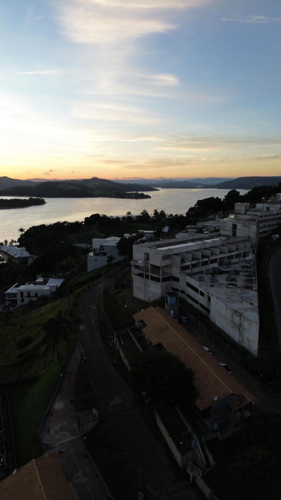Hotel Escarpas Do Lago Capitólio Kültér fotó